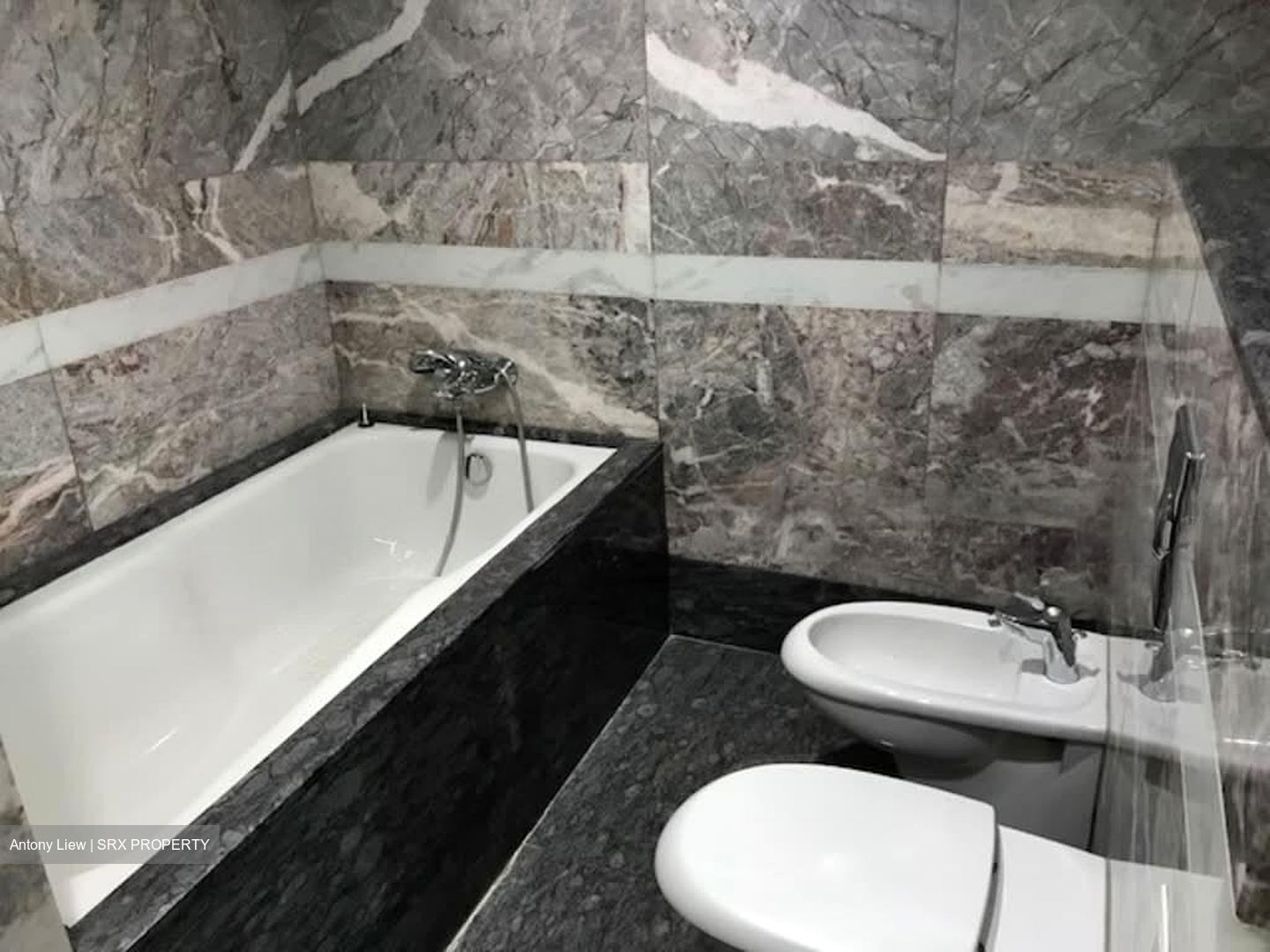 Riverside 48 (D9), Apartment #560086181